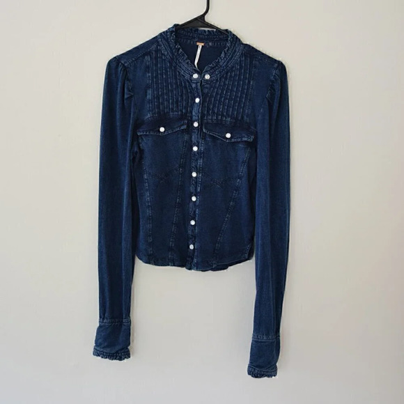 FREE PEOPLE Fitted Cotton Button Down Long Sleeve Top Blue Size Large - Picture 2 of 10